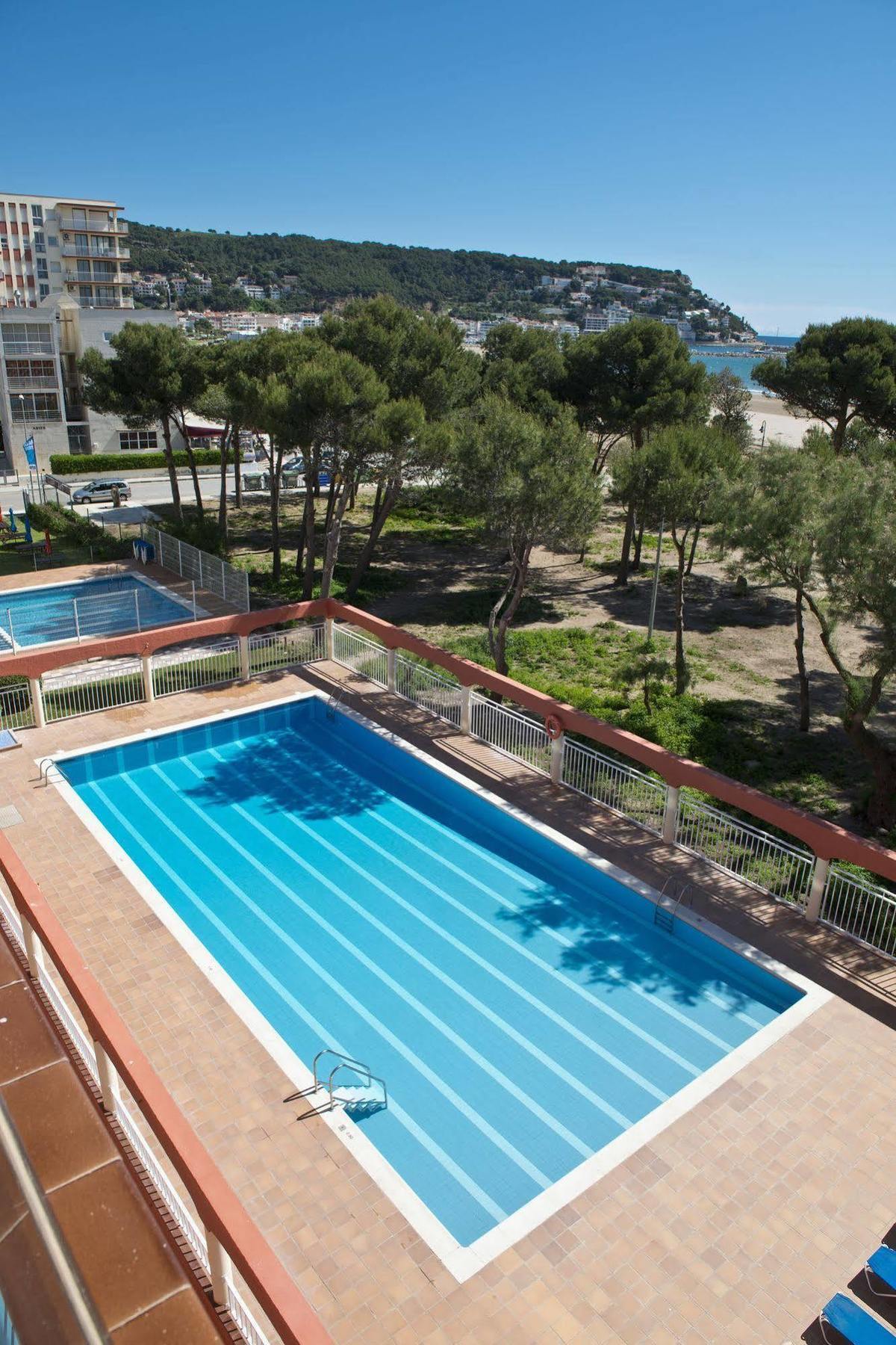 Apartamentos Salles Beach L'Estartit Exterior photo